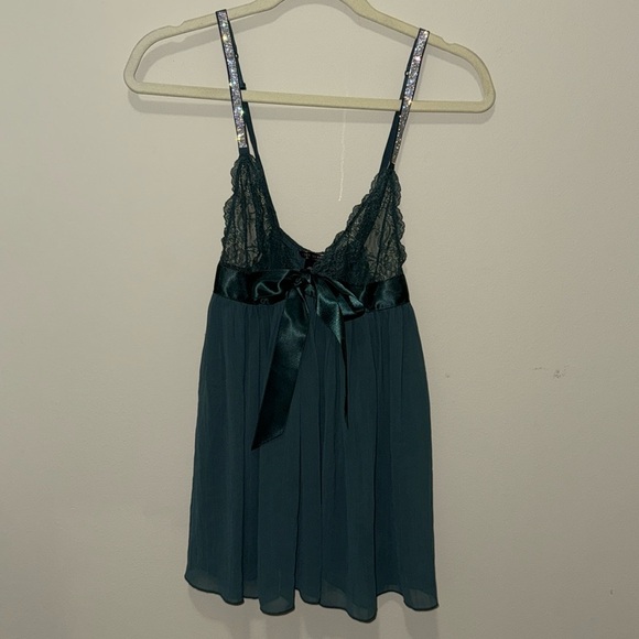 🛍️ 3/$25 Victorias Secret Pleated Babydoll Slip Dress Bling Strap - Picture 2 of 6